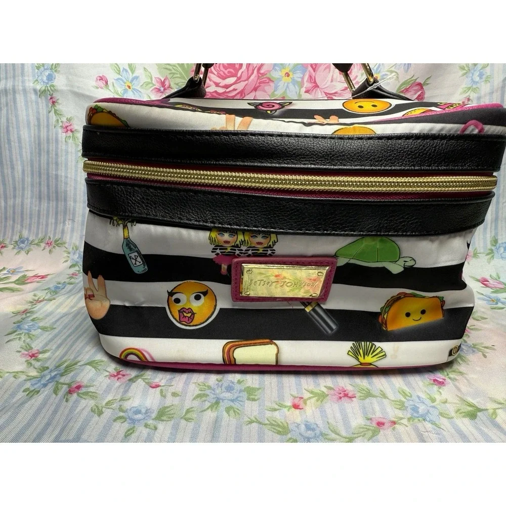 Betsey Johnson Emoji Stripe Makeup Bag Cosmetic Case Used‎ With Tags 7x9